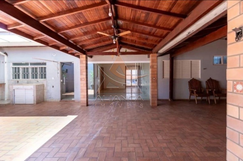 Casa à venda com 3 quartos, 140m² - Foto 2