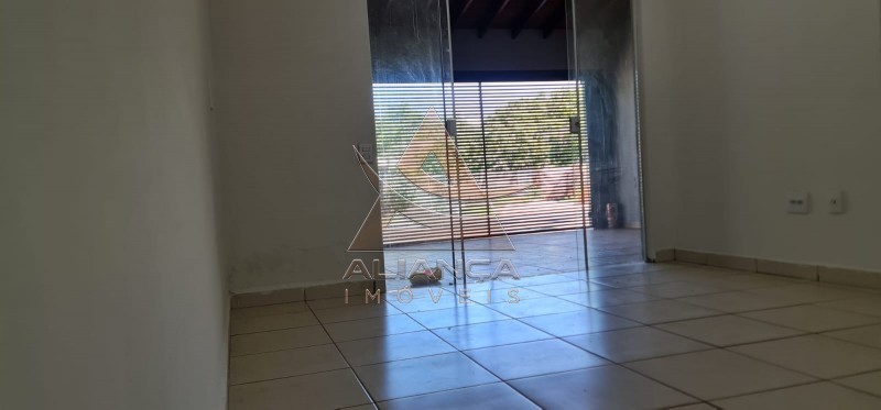 Casa à venda com 3 quartos, 136m² - Foto 2