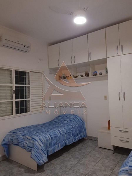 Casa à venda com 6 quartos, 194m² - Foto 48