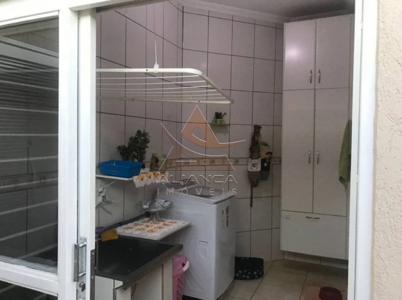 Casa à venda com 3 quartos, 185m² - Foto 11