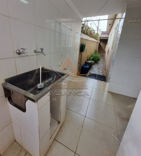 Casa à venda com 3 quartos, 110m² - Foto 11