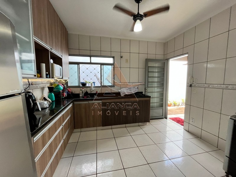 Casa à venda com 3 quartos, 123m² - Foto 16