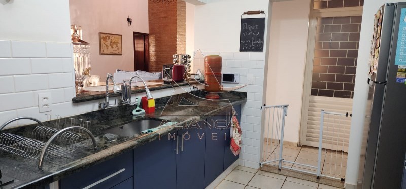 Casa à venda com 3 quartos, 208m² - Foto 18