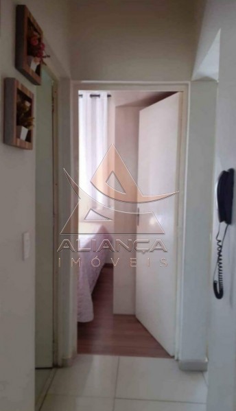 Apartamento à venda com 2 quartos, 43m² - Foto 2