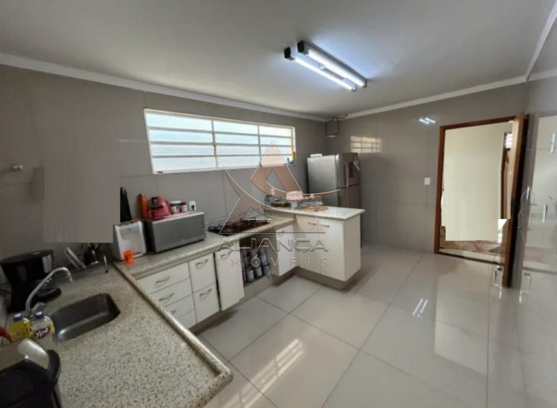 Casa à venda com 3 quartos, 153m² - Foto 11