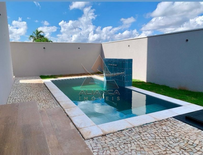 Casa de Condomínio à venda com 3 quartos, 250m² - Foto 2