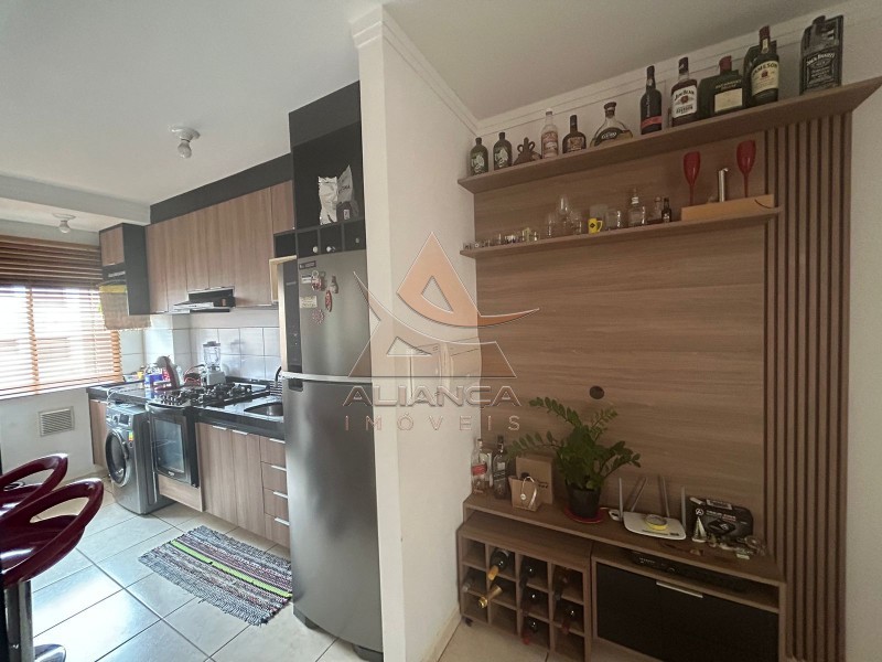 Apartamento à venda com 2 quartos, 49m² - Foto 2